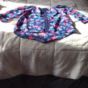 Girls long sleeve T-shirt